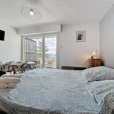 Le Zenith - - - Centre - Parking * Font-Romeu-Odeillo-Via